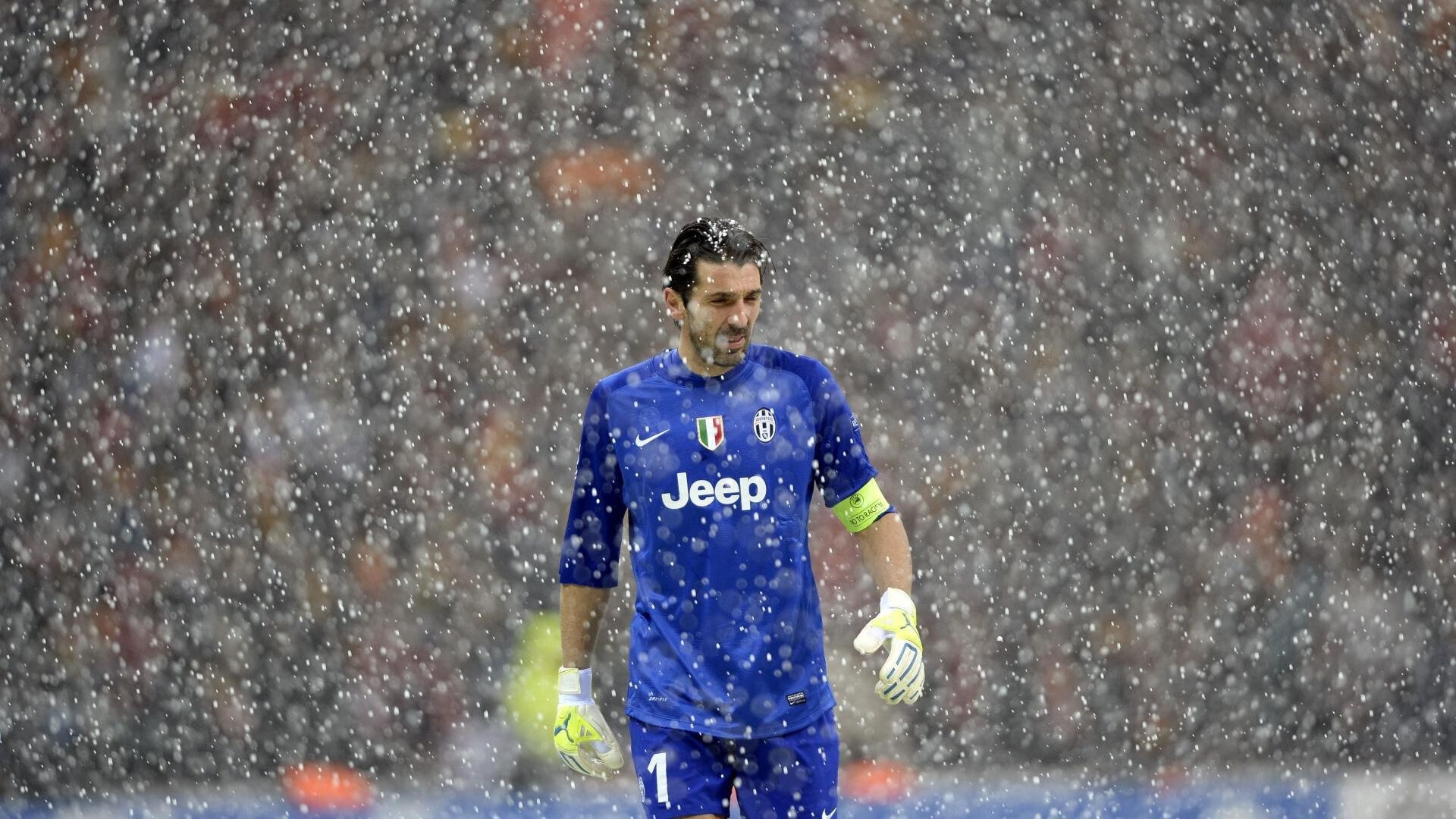 C罗场上低调却助攻三次立下大功，c罗 助攻