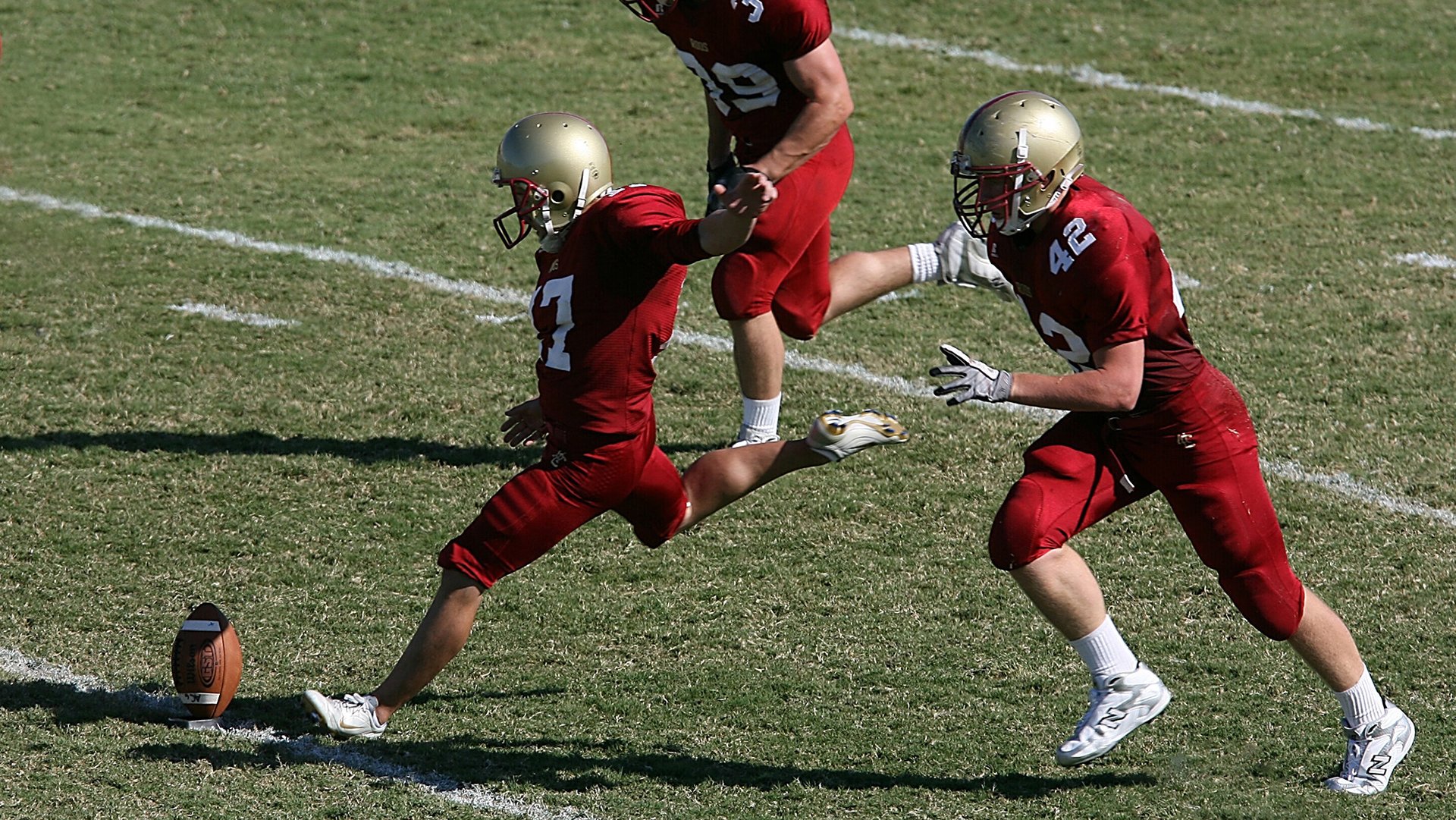 青训营引进先进训练设备提升球员技术水平，青训营百度百科